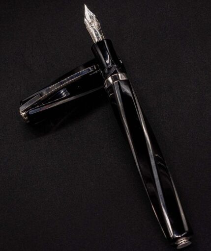 Divina Elegance Black